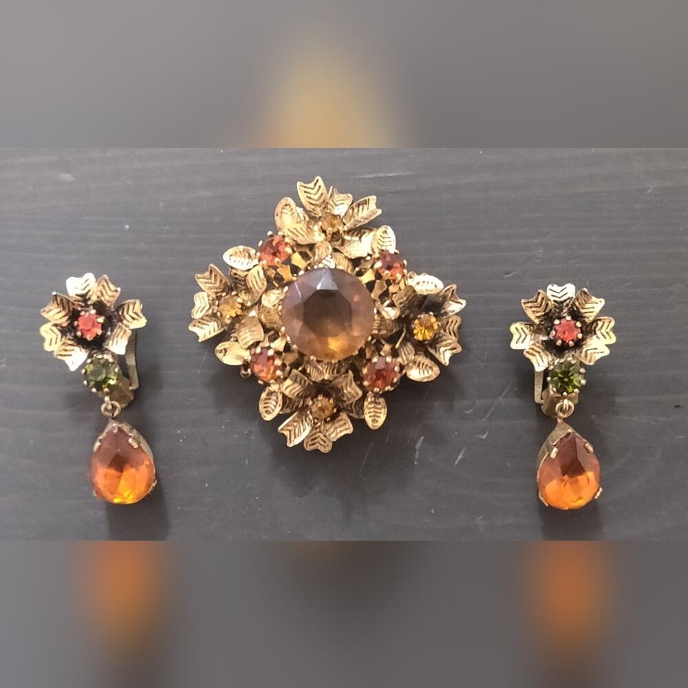 Austrian Rhinestone/Gold Brooch and Earrings